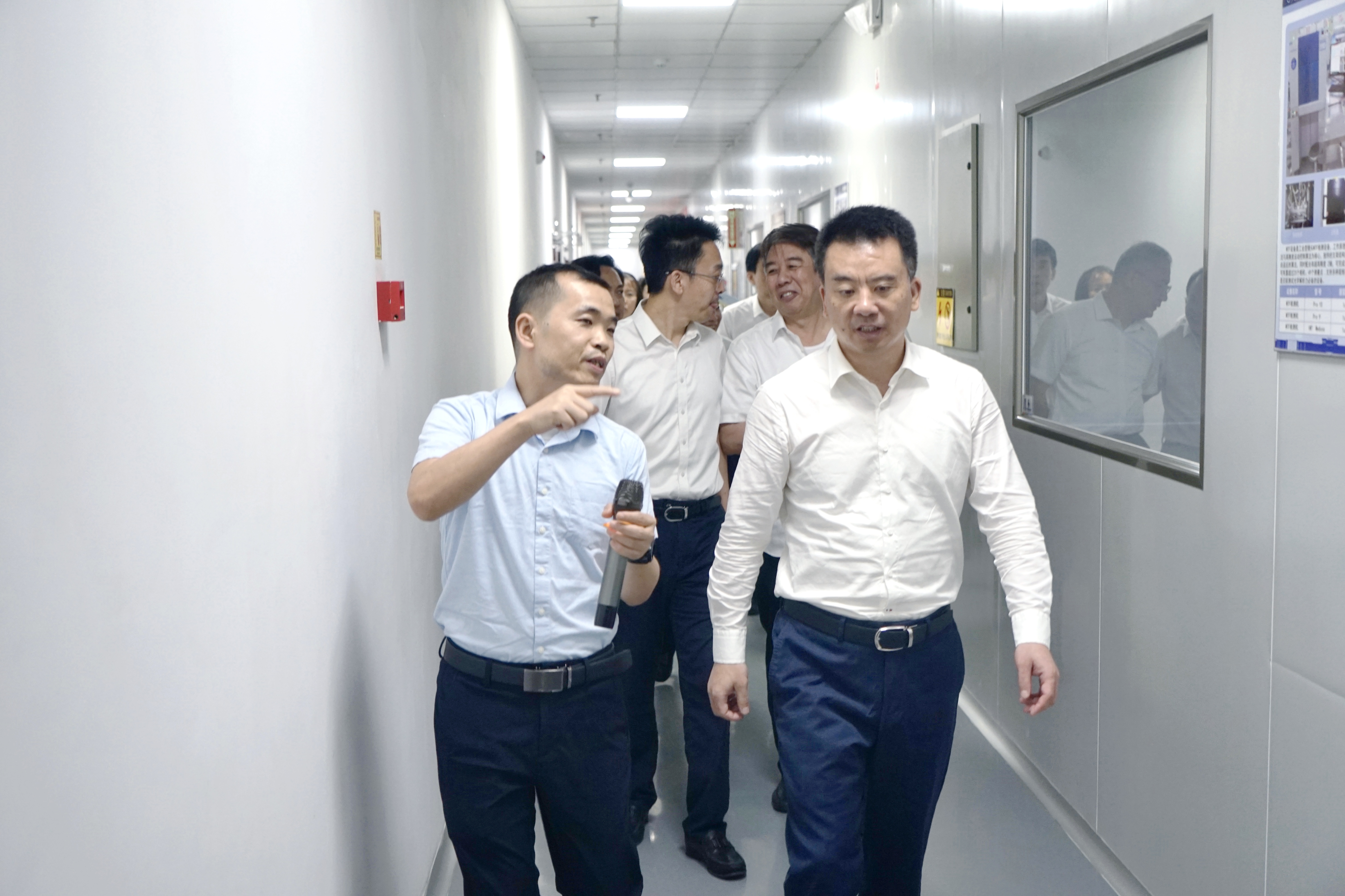 江西省副省长夏文勇莅临pp电子电子调研_pp电子